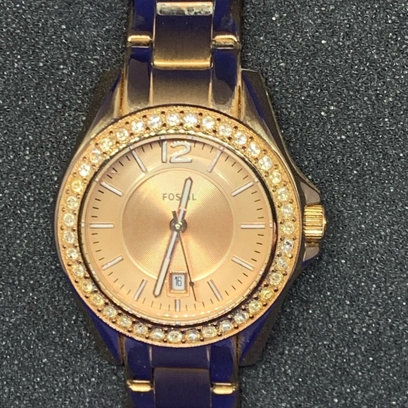 Fossil rose gold ladies watch with crystal bezel